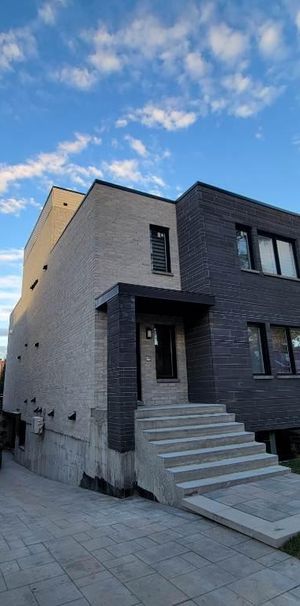 Nouvelle Construction 5 1/2 secteur Tranquille a 10 Mins du Rem - Photo 1