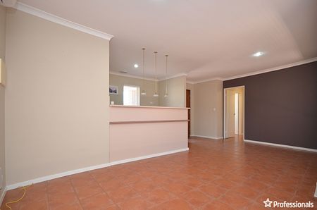 2/13 Norman Street, St James WA 6102 - Photo 2