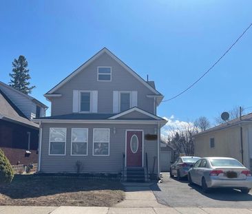 For Lease - 6352 Taylor Street, Niagara Falls, Ontario - Photo 1