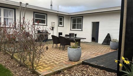 PAHIATUA - 3 BEDROOMS - Photo 4