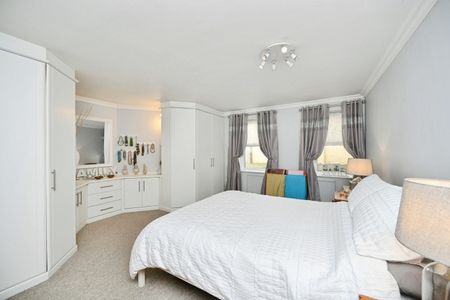 3 Bed Flat, Seymour Square, BN2 - Photo 5