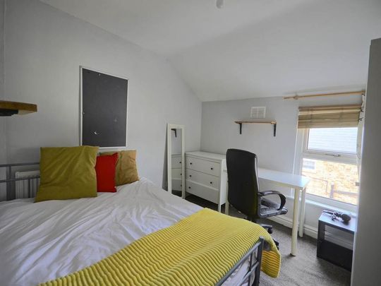 5 bedroom house share to rent - Photo 1