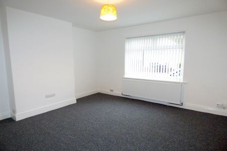 2 bed flat to rent in Tweed Street, Hebburn, NE31 - Photo 3