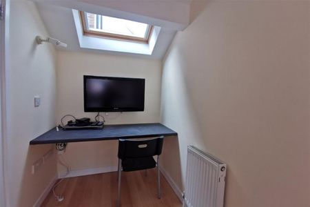 1 bedroom maisonette to rent - Photo 3