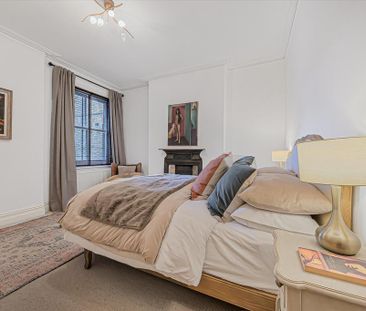 3 bedroom flat to rent - Photo 6