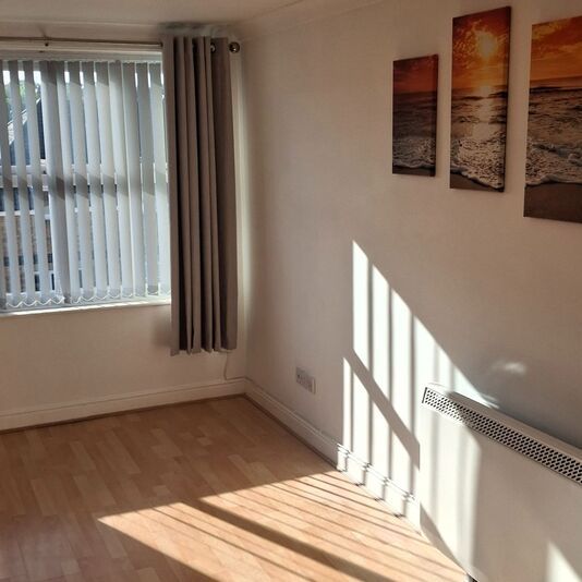 Flat , Westwood Court, Westwood Close, Scarborough - Photo 1