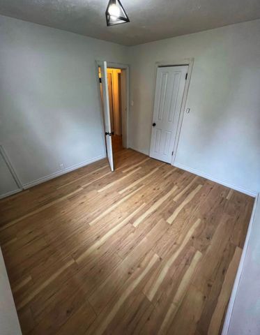 For Lease - 147 Emerson Avenue, London South, Ontario - Photo 2