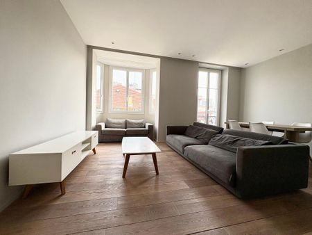 Location Appartement 3 pièces Meublé 62m² NICE 06000 - Photo 3