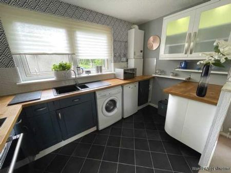 1 bedroom property to rent in Renfrew - Photo 2