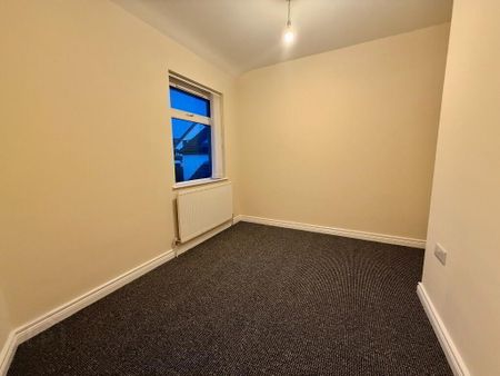 24 Wallasey Park, Belfast, BT14 6PN - Photo 2