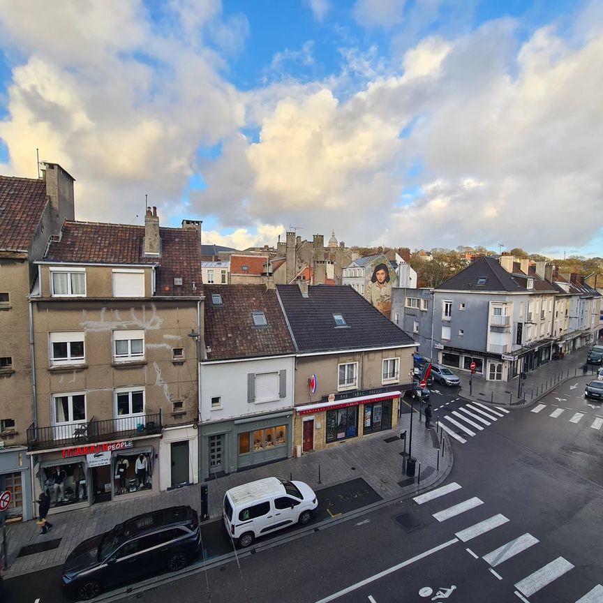 Location Appartement 2 pièces 28m² BOULOGNE SUR MER 62200 - Photo 1