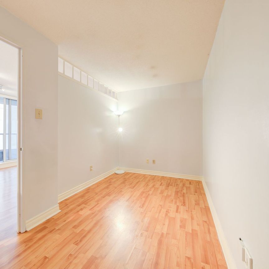 For Lease - 736 Bay Street Unit# 307, Toronto, Ontario - Photo 1