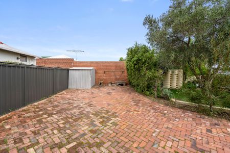 173A Carrington Street, White Gum Valley. - Photo 3