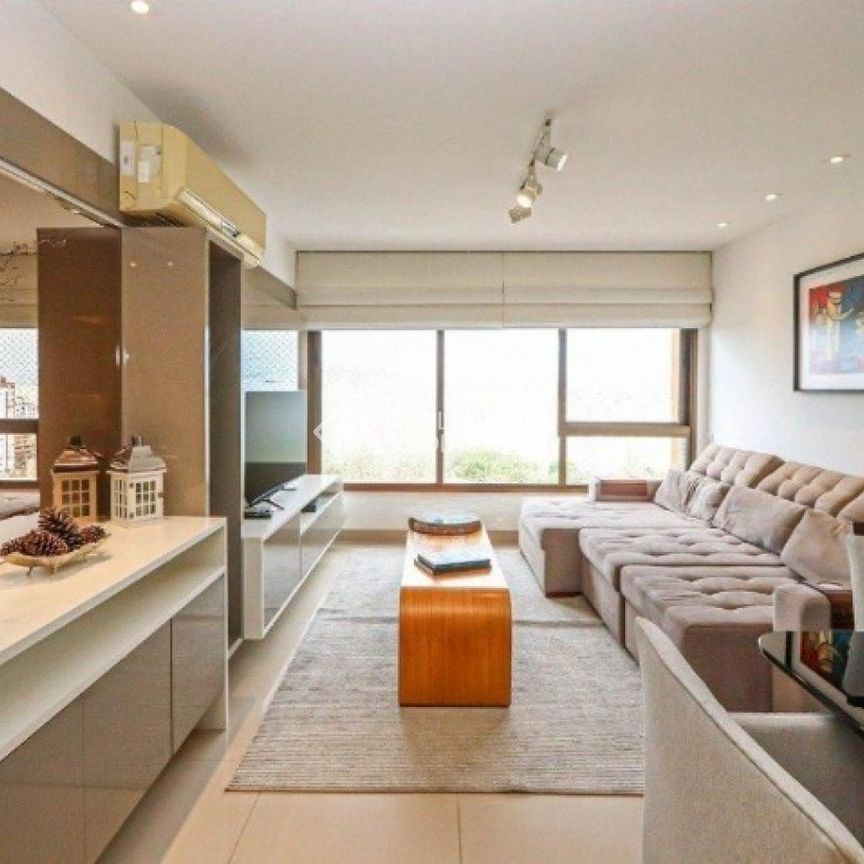Apartamento com 3 quartos e 79m² para alugar em Petrópolis, Porto Alegre. - Photo 1