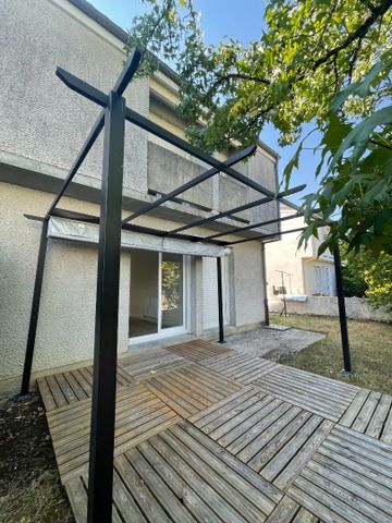 Location Maison 4 pièces 98m² - Photo 5