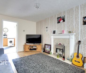 3 bedroom end of terrace house to rent - Photo 2