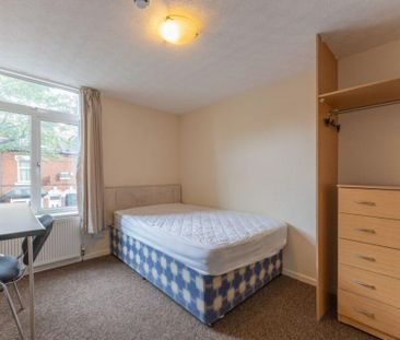 7 bedroom terraced house to rent - Photo 2