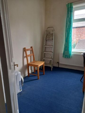 3 bedroom terraced house to rent - Photo 3