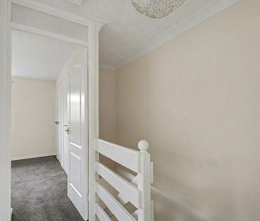 3 bedroom semi-detached house to rent - Photo 5