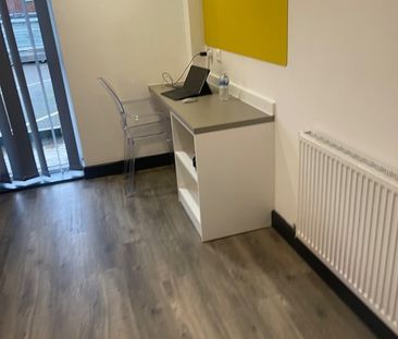 Studio Flat, Dumfries Street, LU1 - Photo 5