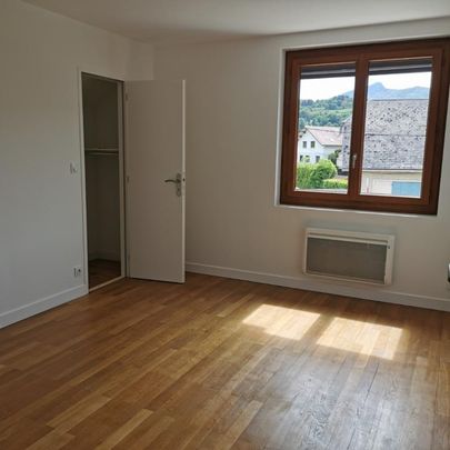 Location Appartement 3 pièces 66m² CHAMBERY 73000 - Photo 1
