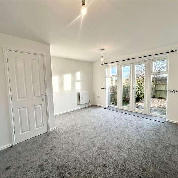 Longacres, Brackla, Bridgend, CF31 - Photo 1