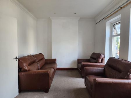 2 Bed Flat To Let On Clive Street, Cardiff - Photo 4