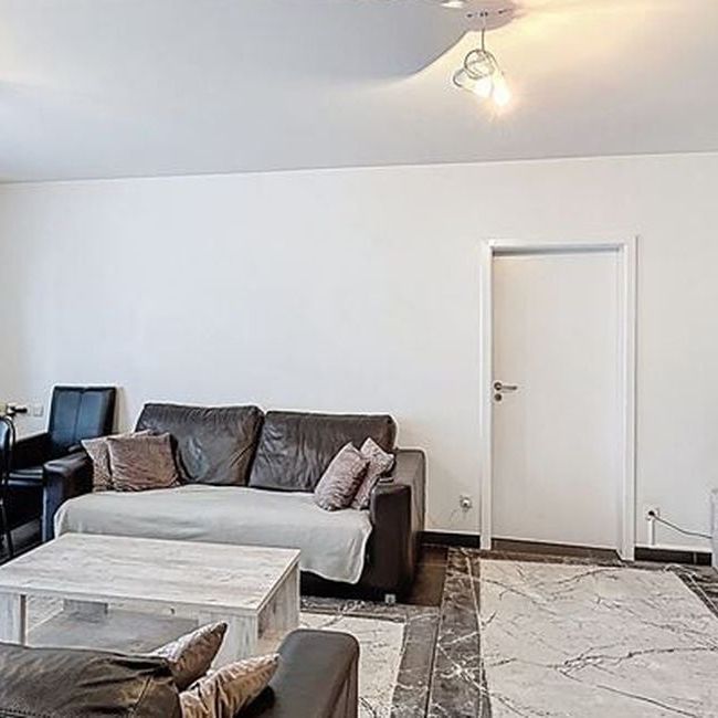 Gelijkvloers app. te huur in Roeselare voor € 750 met 2 slaapkamers - Foto 1