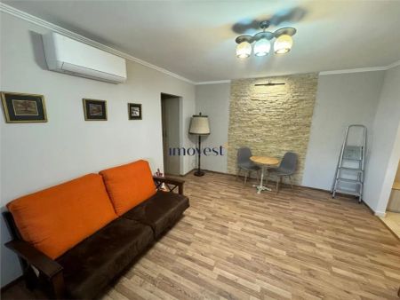 De inchiriat:Apartament cu 2 camere in zona Centrala - Fotografie 2