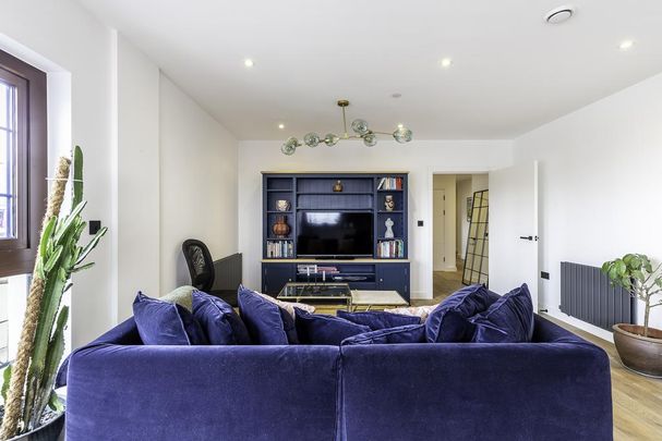 2 bedroom flat to rent - Photo 1