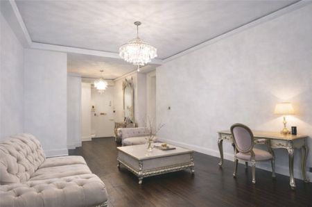 Cumberland Court, W1H - Photo 2