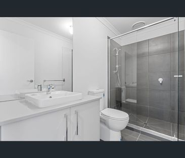 10 Clara Walk, Gisborne, Vic 3437 - Photo 6