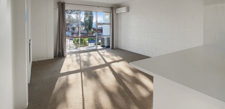 NEW LYNN - 2 Bedroom - Photo 5