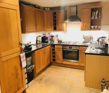 3 bedroom terraced house to rent - Photo 3