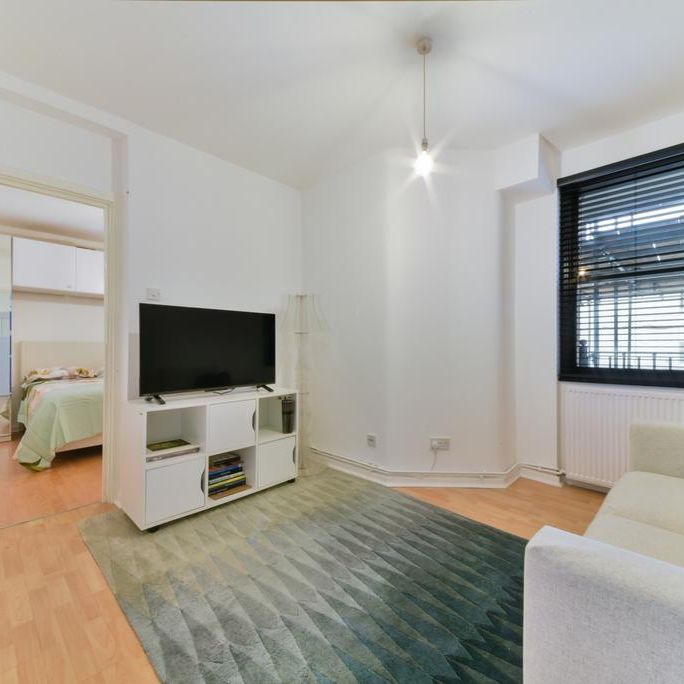 1 bedroom flat to rent - Photo 1
