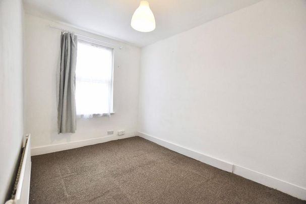 4 bedroom terraced house to rent - Photo 1
