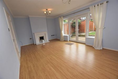3 bedroom terraced house to rent - Photo 2