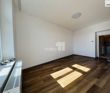 Pronájem bytu 1+1 37 m² - Photo 2