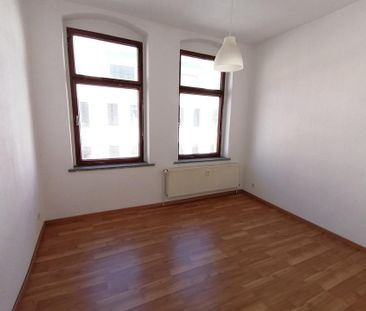 Helle 2 Zimmerwohnung mit Küche & Stellplatz (Jacobstr. 5) - Photo 1