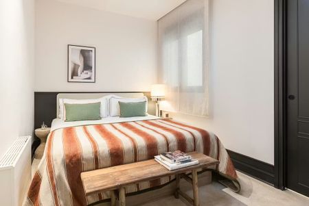Calle de Apodaca, Madrid, Community of Madrid 28004 - Photo 4