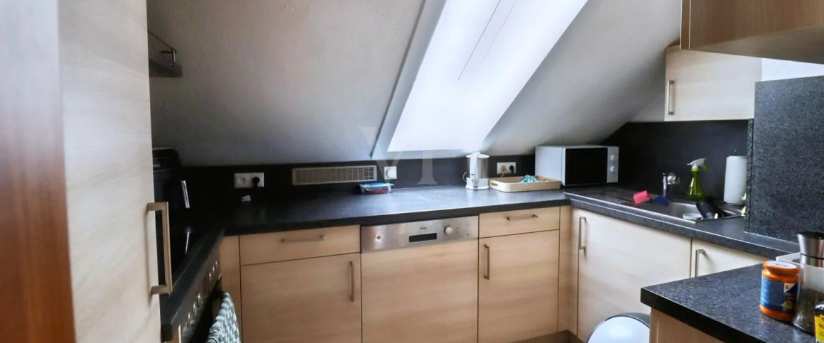 Gepflegte 3,5-Zimmer DG-Wohnung mit Stellplatz in ruhiger Lage - zentrumsnah - Foto 1