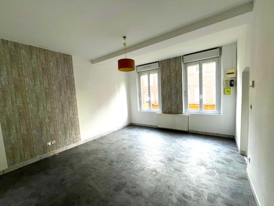Location Appartement 3 pièces 53m² CAUDEBEC LES ELBEUF 76320 - Photo 1