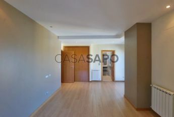 Apartamento T2 para alugar na Amadora