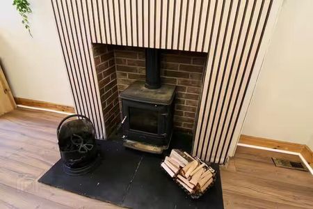 12 Connsbrook Park, Sydenham, Belfast, BT4 1NF - Photo 4