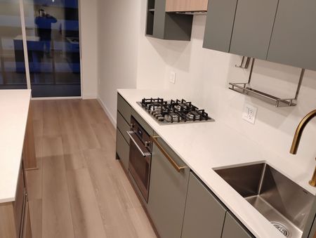 Century City. Brand New One Bedroom Plus Den - Photo 4