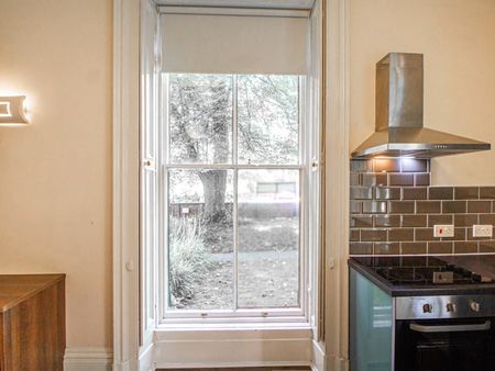 Apt 2, Clarendon House - Photo 3