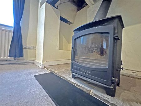 4 bedroom detached house to rent - Photo 5