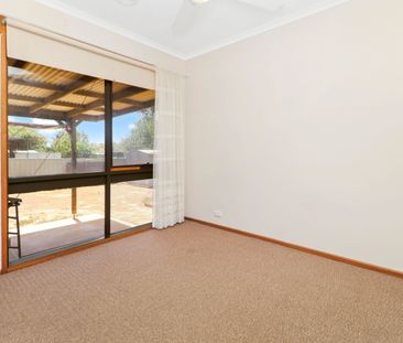 7 Goborra Street Glenfield Park NSW - Photo 6