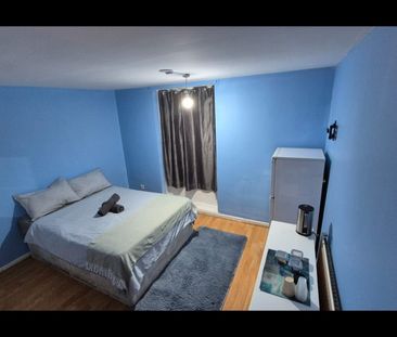Room in a Shared House, Scotswood Walk, N17 - Photo 3