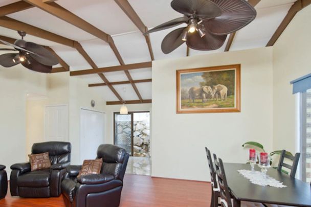 ELEVATED, QUIET POSITION - Photo 1